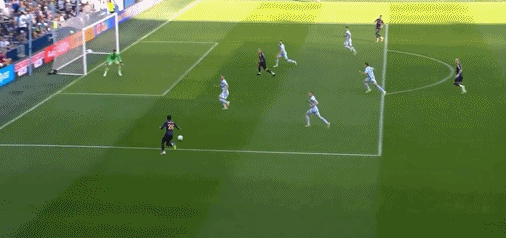 ⚽MLS Hiệp 1: Maya Yoshida phản lưới nhà, Sporting Kansas City dẫn trước LA Galaxy 1-0