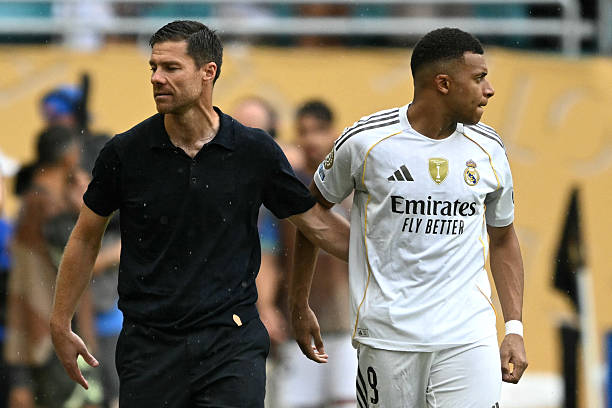 Alonso: Chúng tôi đã kiểm soát được trận đấu sau 15 phút, Mbappe vẫn cần phải tập luyện nhiều hơn