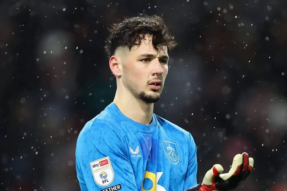 DO: Manchester City ký hợp đồng với Trafford với giá 27 triệu bảng Anh, Ortega dự kiến sẽ ra đi và Ederson sẽ ở lại