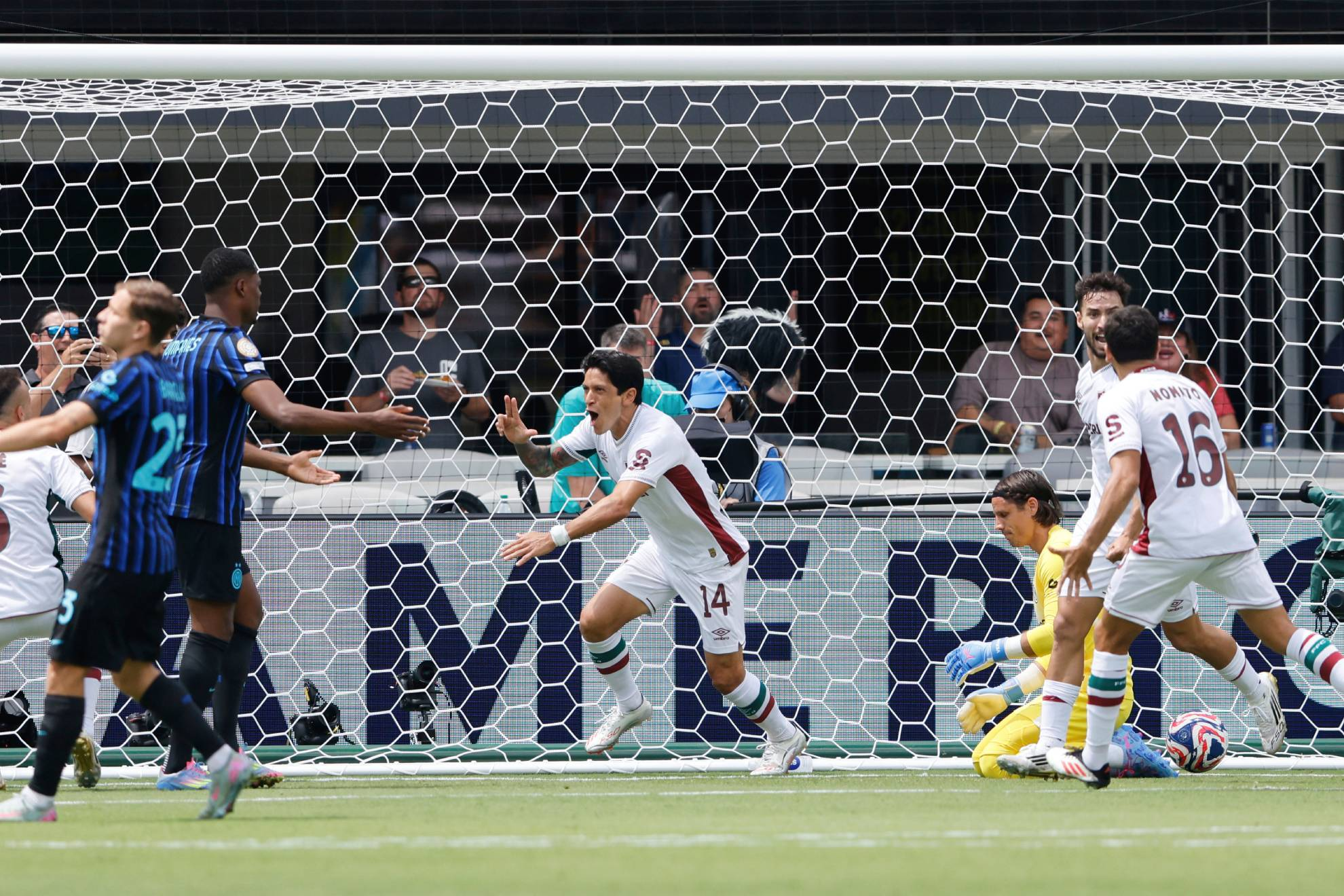 Việc Inter Milan bị loại gây ra phản ứng dây chuyền! Một trong những đội La Liga hoặc Serie A sẽ bị loại trước vòng tứ kết