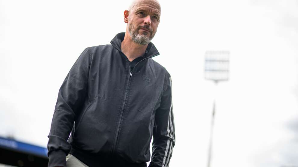Ten Hag: Chúng ta cần tiếp tục đưa vào bốn hoặc năm cầu thủ để có cơ hội cạnh tranh cho top bốn ở Bundesliga