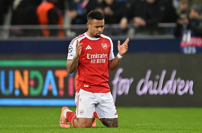 Gabriel Jesus tha thiết muốn ở lại Arsenal 1